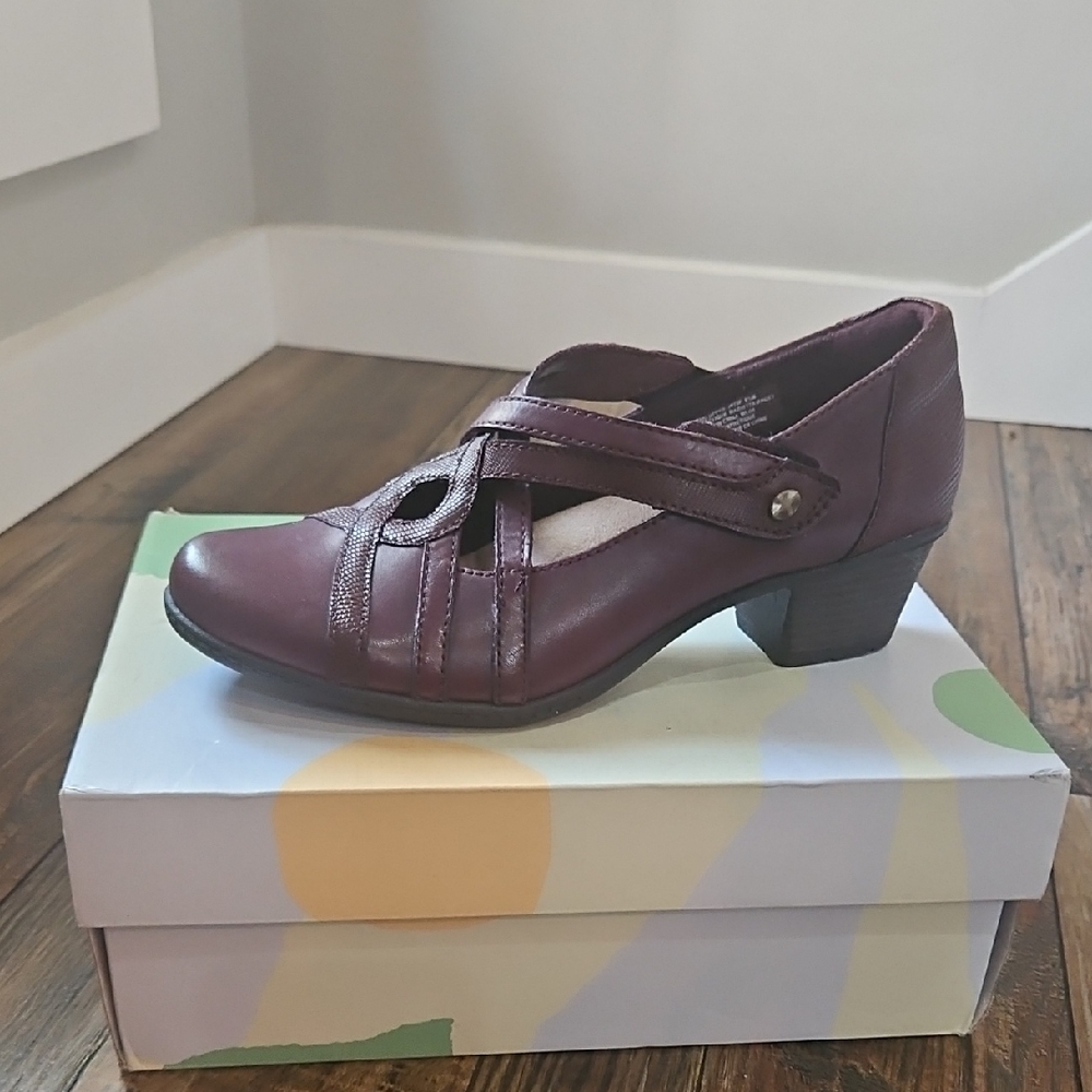 New Earth Origins Macey Pump Women's Merlot Heeled Mary Jane Style‎ Shoes.
